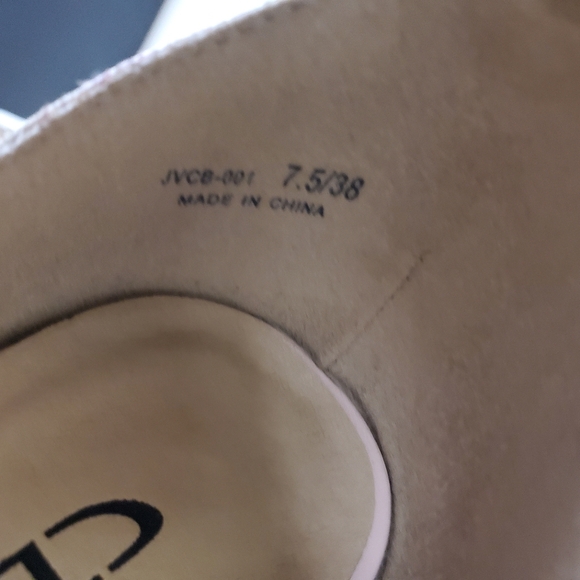 Chinese Laundry Judy Block Heel Floral Sandals 🌸🌼 EUC Size 7.5 - Picture 10 of 11